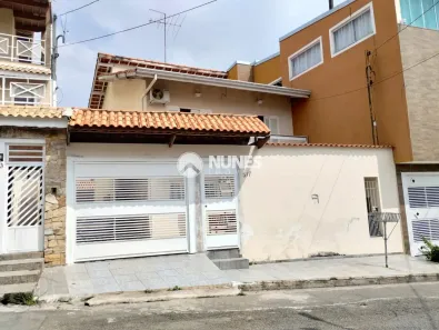 Sobrado com 4 Quartos à venda, 171m² no Vila Sul Americana, Carapicuíba