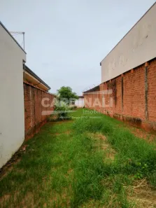Lote/Terreno à venda, 172m² no Jardim Pacaembu, São Carlos