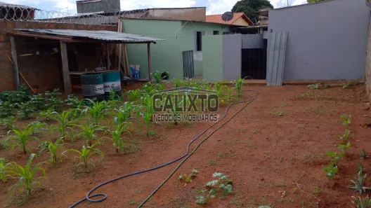 Casa com 1 Quarto à venda, 102m² no Jardim das Palmeiras, Uberlândia