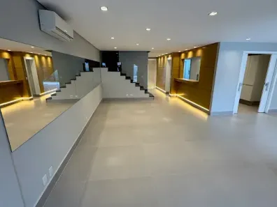 Casa de Condomínio com 3 Quartos para alugar, 235m² no Tamboré, Santana de Parnaíba