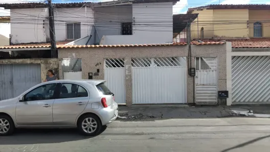 Casa com 3 Quartos para alugar, 100m² no Nova Vitória, Camaçari