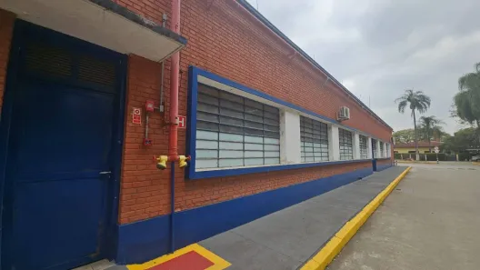 Sala Comercial para alugar, 300m² no Jardim Paraíba, Jacareí