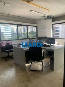 Sala Comercial à venda, 62m² no Cidade Monções, São Paulo