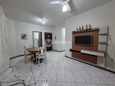Apartamento com 2 Quartos para alugar, 70m² no Centro, Balneário Camboriú