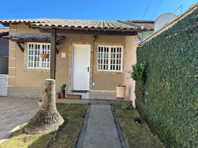 Casa com 2 Quartos para alugar, 80m² no Outeiro das Pedras, Itaboraí