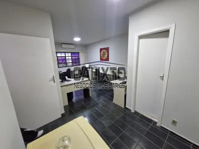 Casa com 1 Quarto à venda, 267m² no Fundinho, Uberlândia