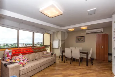 Apartamento com 2 Quartos para venda ou aluguel, 88m² no Passo da Areia, Porto Alegre