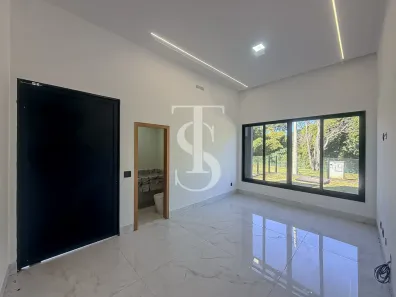 Casa de Condomínio com 3 Quartos à venda, 182m² no Polo Empresarial Goiás, Aparecida de Goiânia