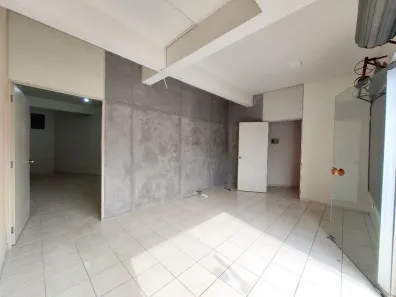 Sala Comercial para alugar, 48m² no Iririú, Joinville