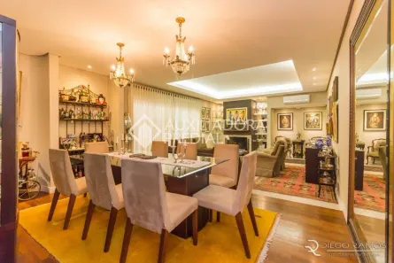Casa com 4 Quartos à venda, 379m² no Três Figueiras, Porto Alegre