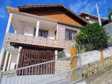 Casa com 3 Quartos à venda, 220m² no Saco dos Limões, Florianópolis