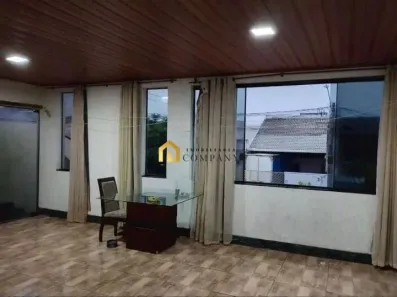 Sobrado com 5 Quartos à venda, 210m² no Jardim Nilton Torres, Sorocaba