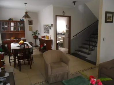 Sobrado com 3 Quartos à venda, 187m² no Nova Petrópolis, São Bernardo do Campo