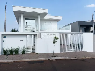 Casa com 4 Quartos à venda, 330m² no Jardim Morumbi, Arapongas
