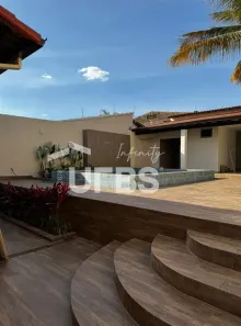 Casa com 4 Quartos à venda, 237m² no Marta Helena, Uberlândia