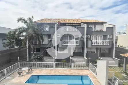 Casa de Condomínio com 3 Quartos à venda, 205m² no Camboinhas, Niterói