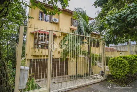 Casa com 3 Quartos à venda, 222m² no Medianeira, Porto Alegre