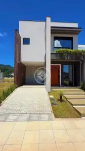Casa com 3 Quartos à venda, 228m² no Beira Rio, Biguaçu