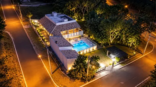 Casa de Condomínio com 4 Quartos à venda, 380m² no , Bela Vista de Goiás
