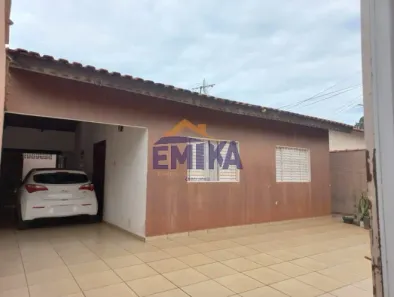Casa com 3 Quartos à venda, 117m² no Jardim Presidente, Cuiabá