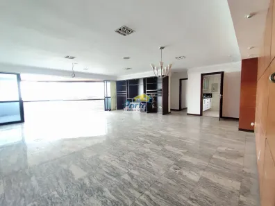 Apartamento com 4 Quartos à venda, 313m² no Jóquei, Teresina