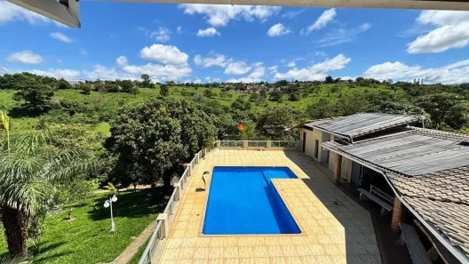 Fazenda/Sítio com 6 Quartos à venda, 251m² no Angicos, Vespasiano