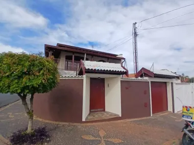 Casa com 3 Quartos para alugar, 250m² no Vila Miranda, Sumaré