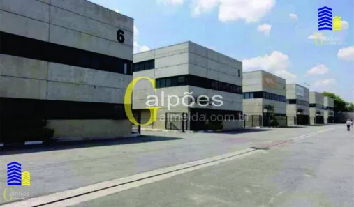 Galpão/Depósito/Armazém para alugar, 750m² no Quitaúna, Osasco