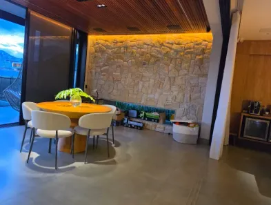 Casa de Condomínio com 3 Quartos à venda, 319m² no Pedra Branca, Palhoça