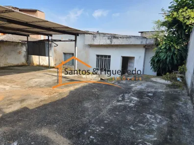 Casa com 1 Quarto à venda, 250m² no Taboão, Diadema