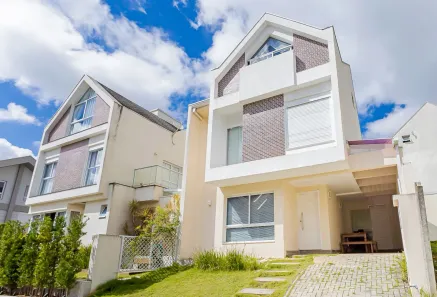 Casa de Condomínio com 4 Quartos à venda, 150m² no Atuba, Curitiba