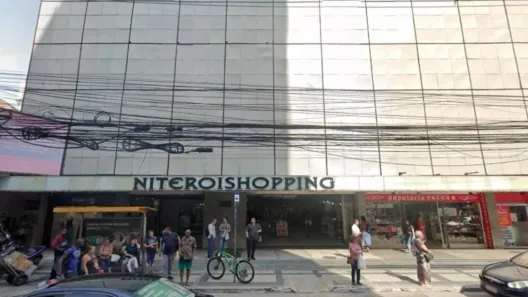 Imóvel Comercial à venda, 57m² no Centro, Niterói
