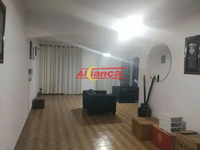 Casa com 2 Quartos para alugar, 250m² no Jardim Almeida Prado, Guarulhos