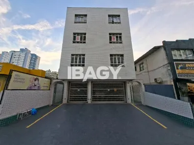 Apartamento com 3 Quartos para alugar, 96m² no Balneário, Florianópolis
