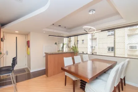 Apartamento com 3 Quartos à venda, 106m² no Petrópolis, Porto Alegre