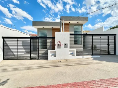 Casa com 3 Quartos à venda, 180m² no Planalto, Belo Horizonte