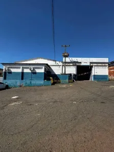 Galpão/Depósito/Armazém para alugar, 2300m² no Andes, Londrina