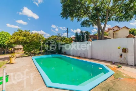 Casa com 4 Quartos à venda, 220m² no Vila Nova, Porto Alegre