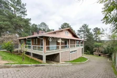 Casa com 3 Quartos à venda, 308m² no Hípica, Porto Alegre