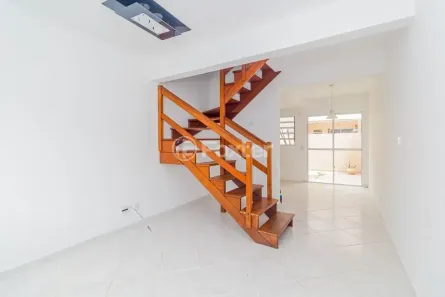 Casa de Condomínio com 2 Quartos à venda, 70m² no Humaitá, Porto Alegre