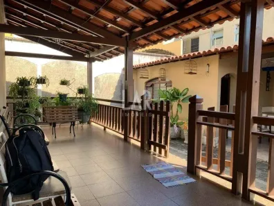 Casa com 3 Quartos para alugar, 386m² no Palmares, Belo Horizonte