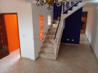 Casa com 3 Quartos à venda, 250m² no Centro, Jacareí