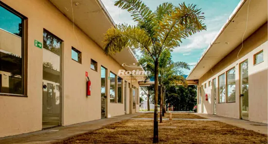 Ponto Comercial para alugar, 35m² no Jardim Europa, Uberlândia