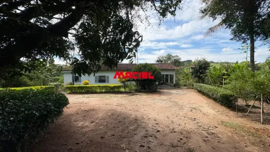 Fazenda/Sítio com 4 Quartos à venda, 288m² no Putim, São José dos Campos