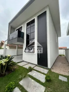Casa com 3 Quartos à venda, 131m² no São João do Rio Vermelho, Florianópolis