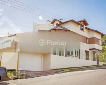 Casa com 3 Quartos à venda, 290m² no Guarujá, Porto Alegre