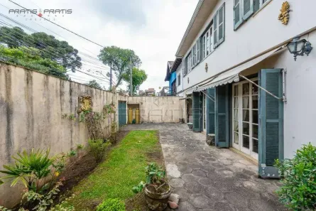 Casa com 4 Quartos à venda, 180m² no Bigorrilho, Curitiba