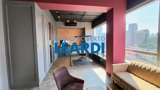 Sala Comercial para venda ou aluguel, 43m² no Pinheiros, São Paulo