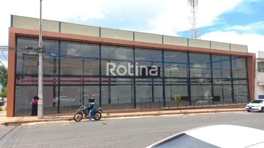Ponto Comercial para alugar, 31m² no Tubalina, Uberlândia