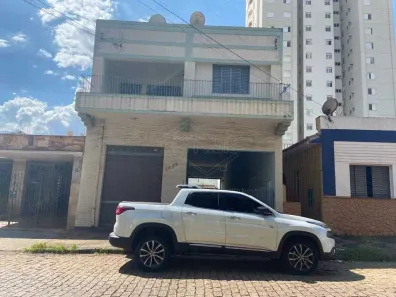Sobrado com 3 Quartos à venda, 367m² no Centro, Araraquara